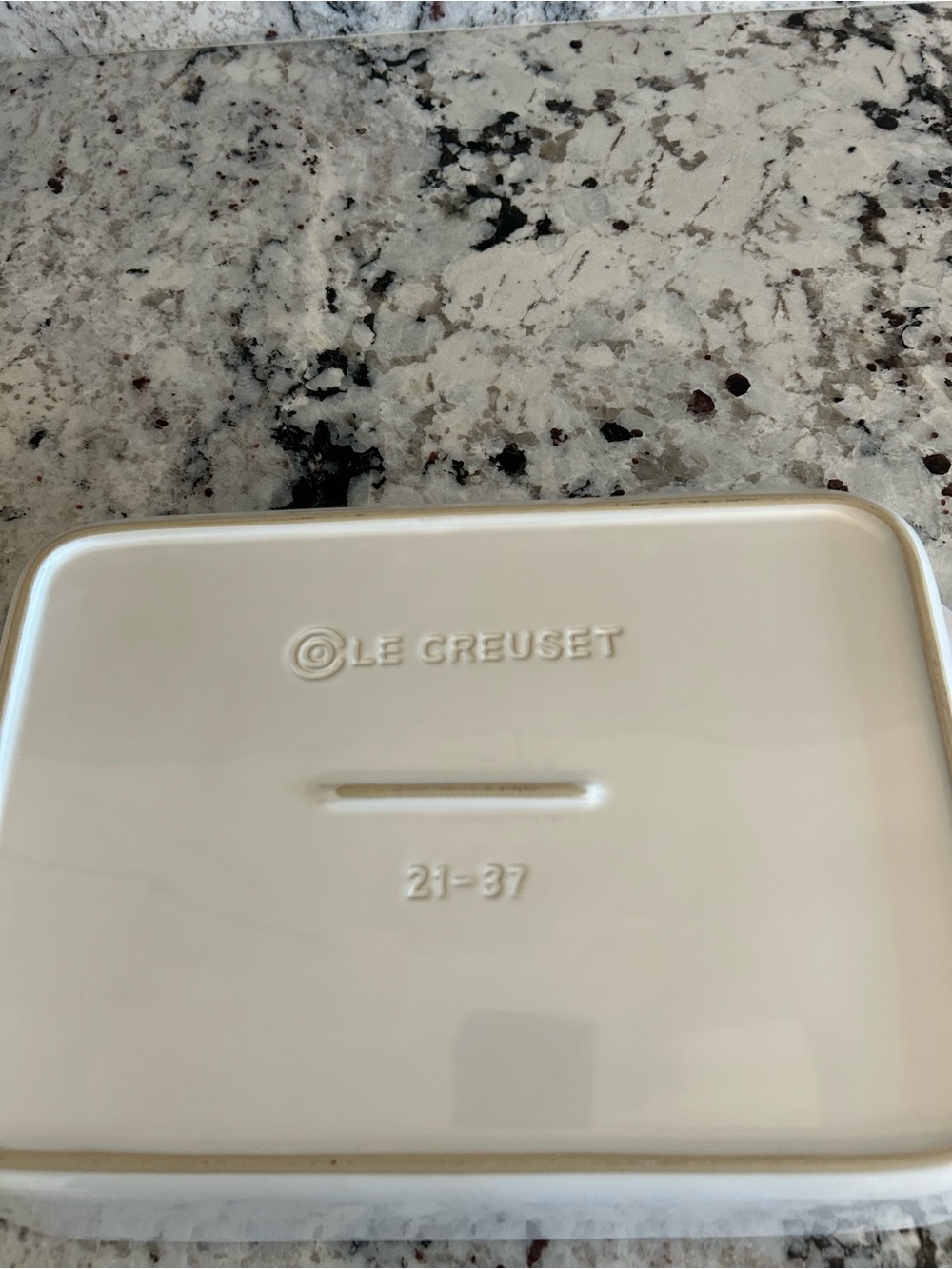 LeCreuset Retangular Dish - Picture 3 of 5